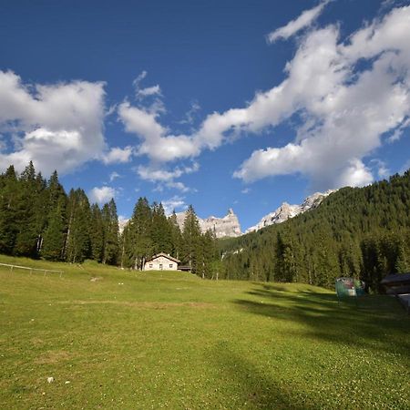 Chalet Brenta Dolomites Villa มาดอนนาดีกัมปิโญ ภายนอก รูปภาพ