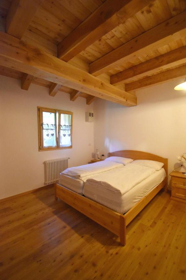 Chalet Brenta Dolomites Villa มาดอนนาดีกัมปิโญ ภายนอก รูปภาพ