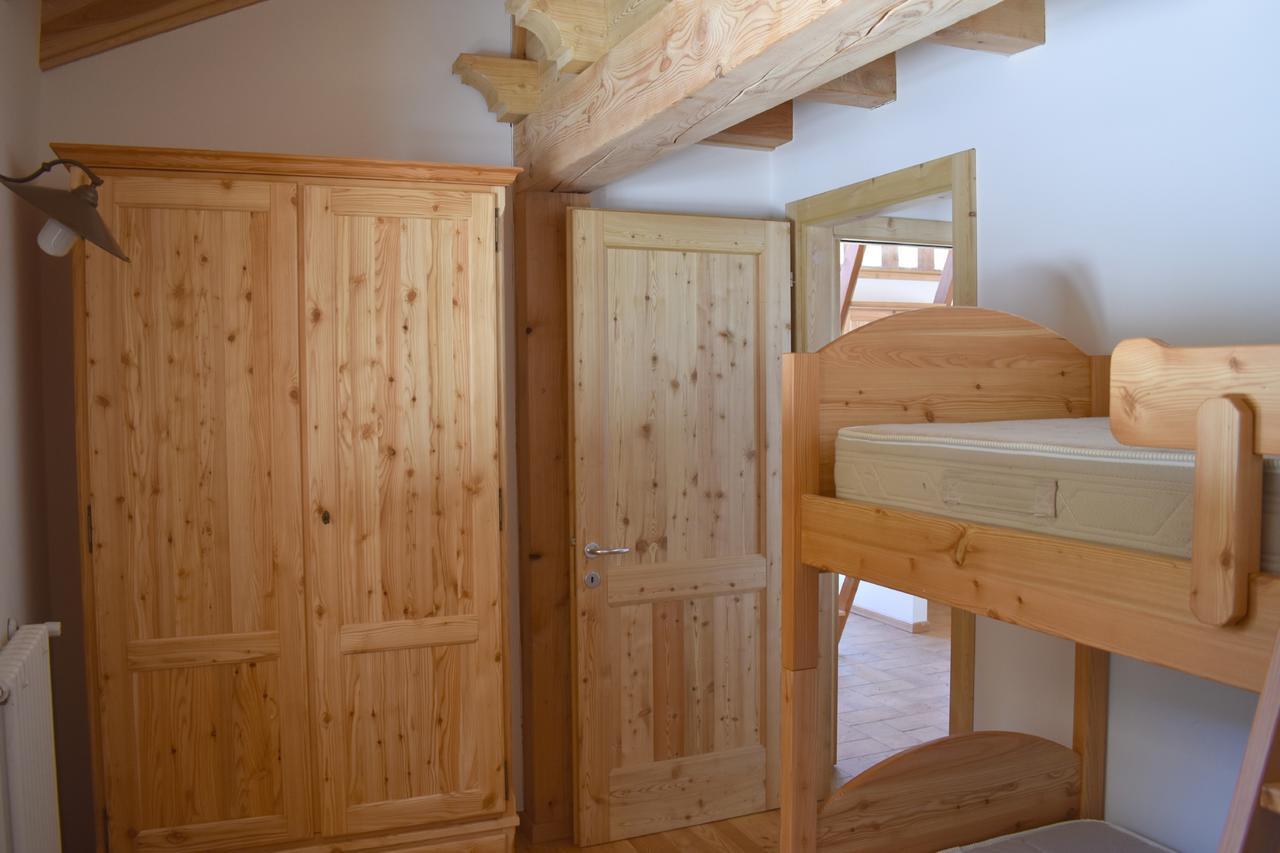 Chalet Brenta Dolomites มาดอนนาดีกัมปิโญ ภายนอก รูปภาพ