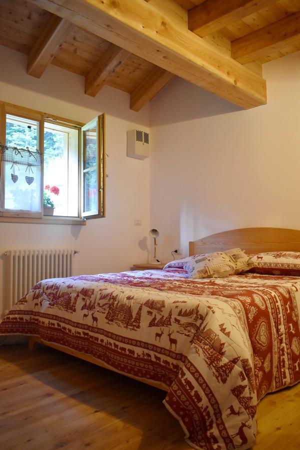Chalet Brenta Dolomites มาดอนนาดีกัมปิโญ ภายนอก รูปภาพ
