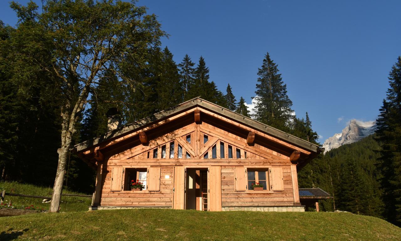 Chalet Brenta Dolomites มาดอนนาดีกัมปิโญ ภายนอก รูปภาพ